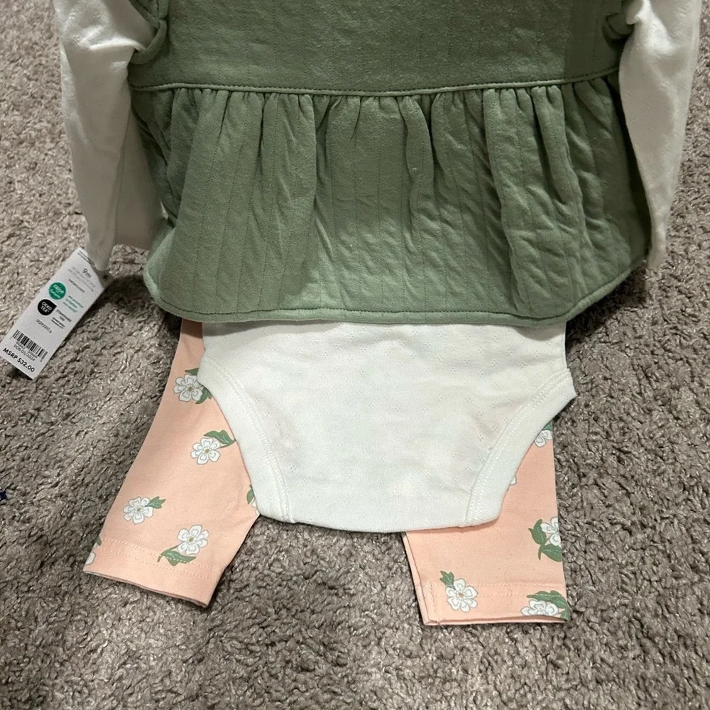 Green and White Kids Vest Set- nwt- 6-9 month - Picture 4 of 4